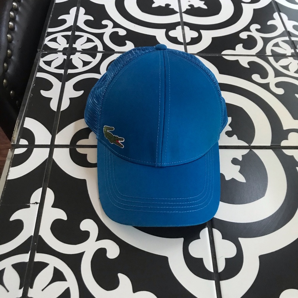 Lacoste hat